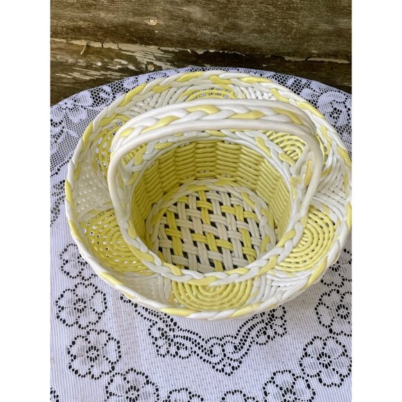 Vintage 1950s Porcelain Openwork Wicker Style Basket Yellow White - Picture 13 of 14